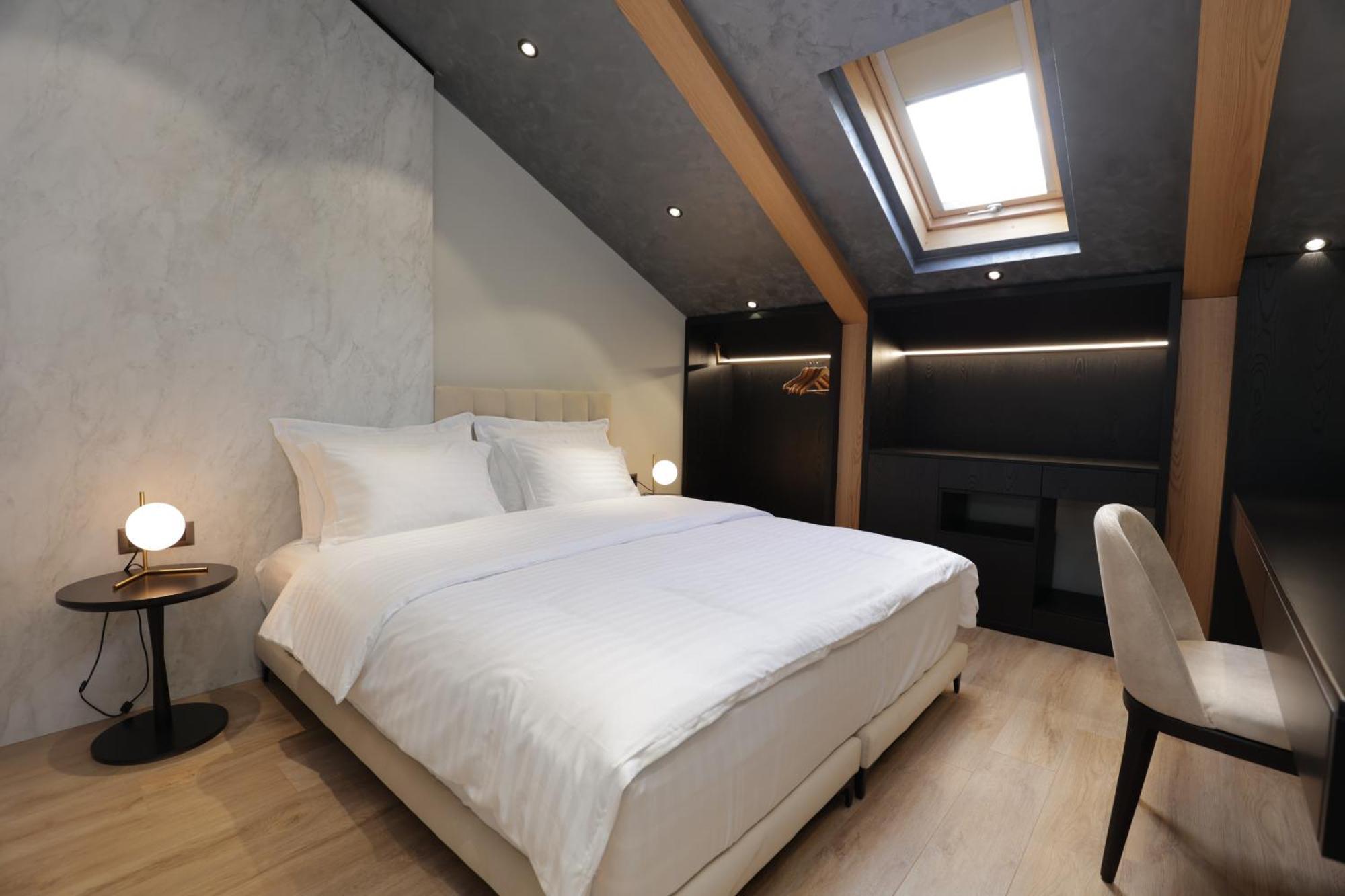 Gremmy Boutique Hotel Tirana Esterno foto